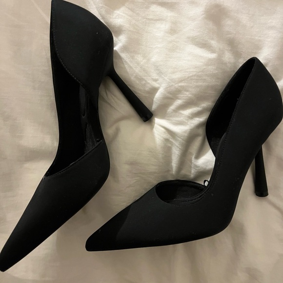 Pointy heel in good condition - Picture 2 of 10